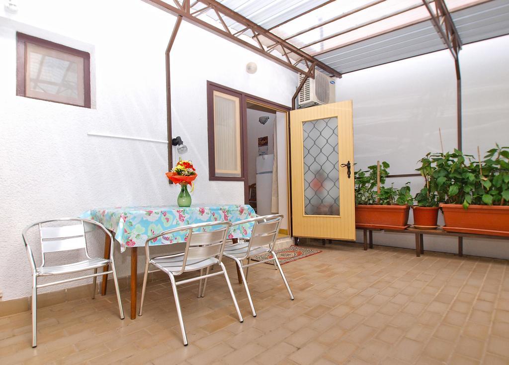 Apartments Branko 1348 Pula Exterior photo