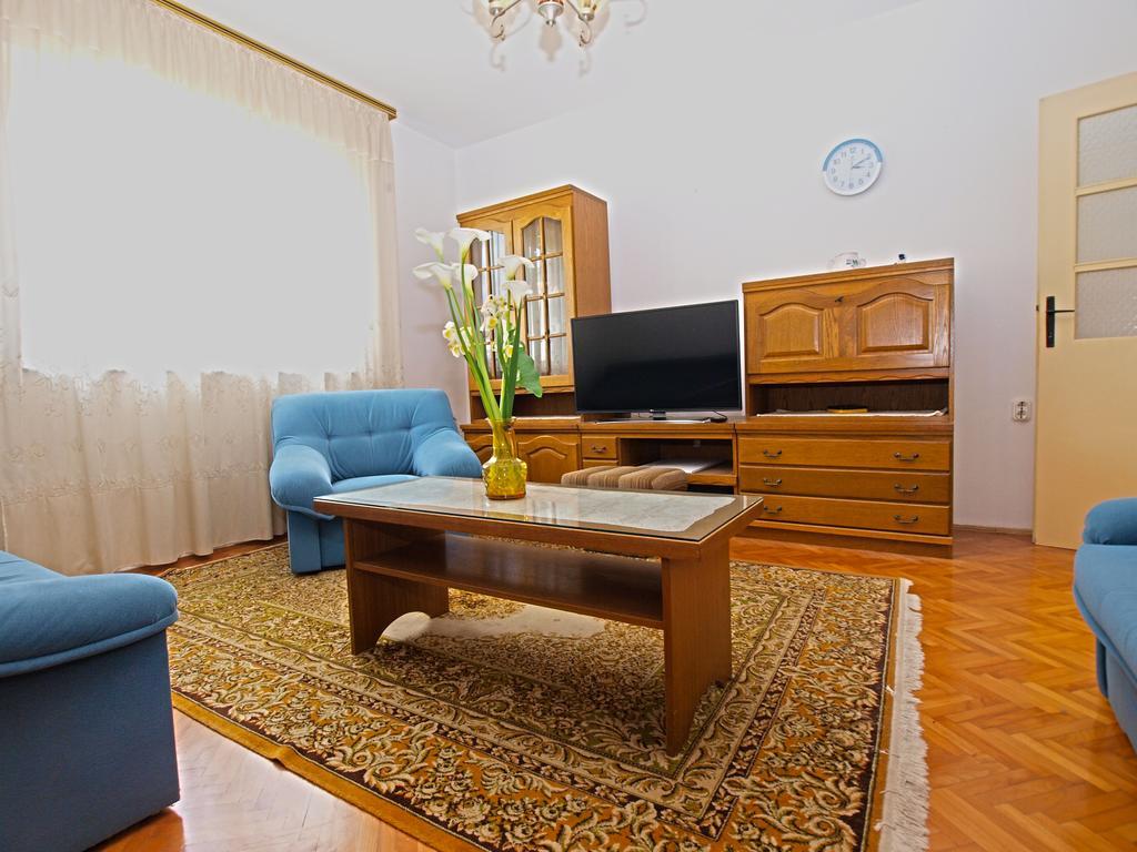 Apartments Branko 1348 Pula Exterior photo